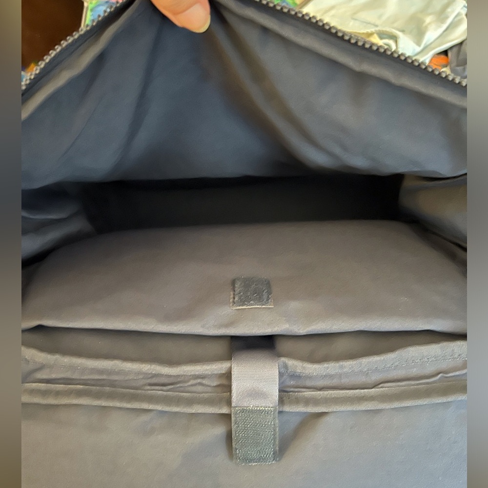 NWT BOGG Bag BackPack You Navy Me Crazy - Picture 10 of 16